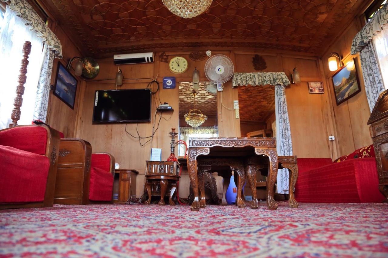 Houseboat Zaindari Palace Srīnagar Exterior foto