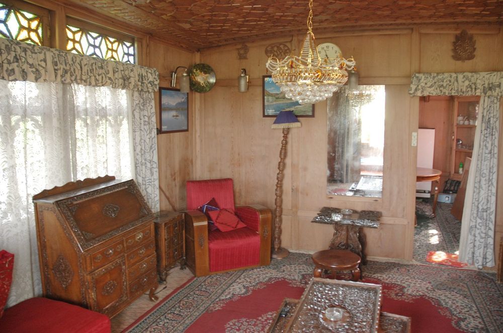 Houseboat Zaindari Palace Srīnagar Exterior foto
