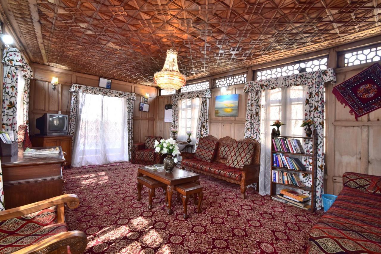 Houseboat Zaindari Palace Srīnagar Exterior foto