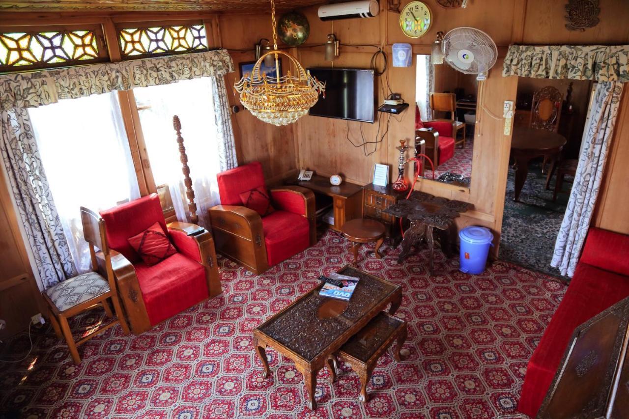 Houseboat Zaindari Palace Srīnagar Exterior foto